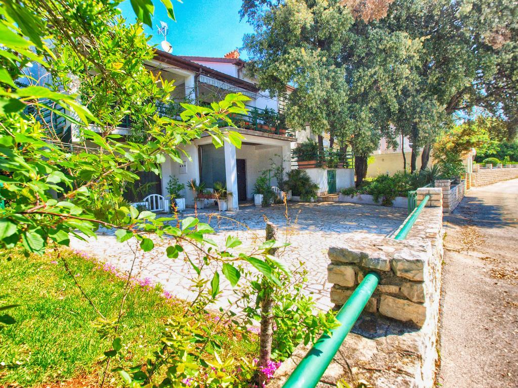 Apartments Evelina 1057 Pjescana Uvala Exterior foto